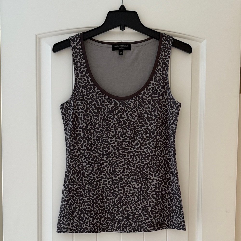 Banana Republic Sleeveless Top